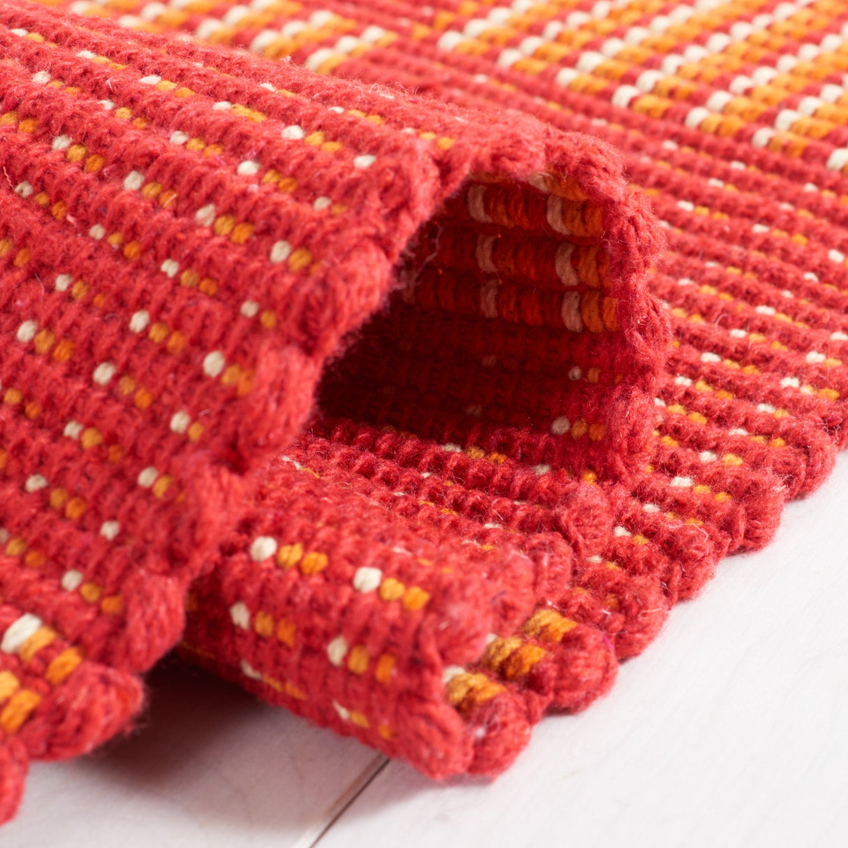 Safavieh Striped Kilim Stk801Q Red/Rust Rug.