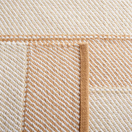 Safavieh Striped Kilim Stk803B Beige/Gold Rug.