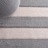 Safavieh Striped Kilim Stk803Z Ivory/Black Rug.