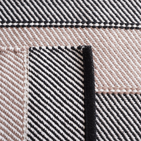 Safavieh Striped Kilim Stk803Z Ivory/Black Rug.