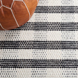 Safavieh Striped Kilim Stk807Z Black/Ivory Rug.