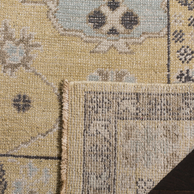 Safavieh Sivas Svs126A Light Gold/Beige Rug.