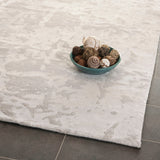 Safavieh Tibetan Tb837A Cream/Stone Rug.