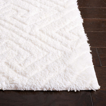 Safavieh Tahoe Shag Tho652A White Area Rug