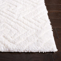 Safavieh Tahoe Shag Tho652A White Area Rug