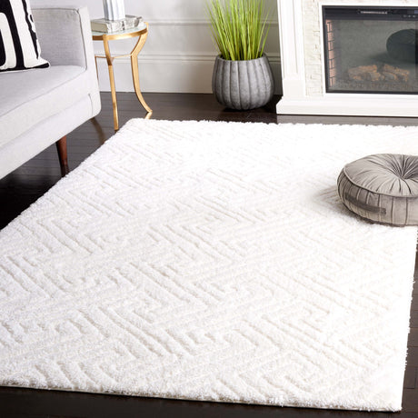 Safavieh Tahoe Shag Tho652A White Rug.