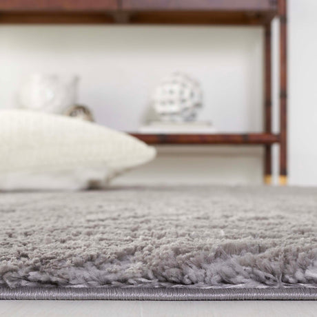 Safavieh Tahoe Shag Tho652F Grey Rug.