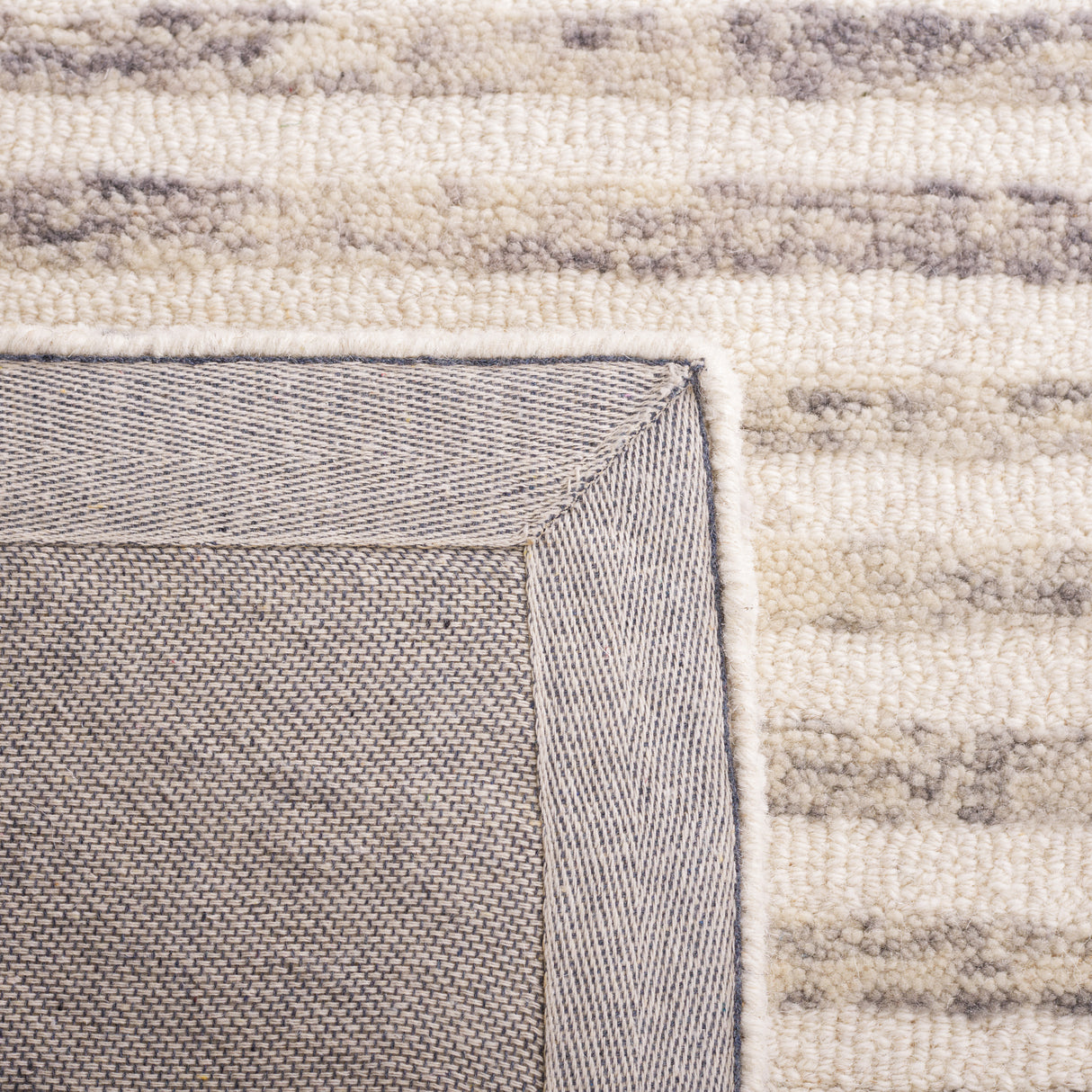 Safavieh Trace Trc310F Grey/Ivory Rug.