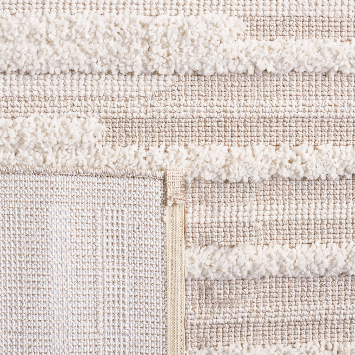 Safavieh Trends Trd102B Beige/Ivory Rug.