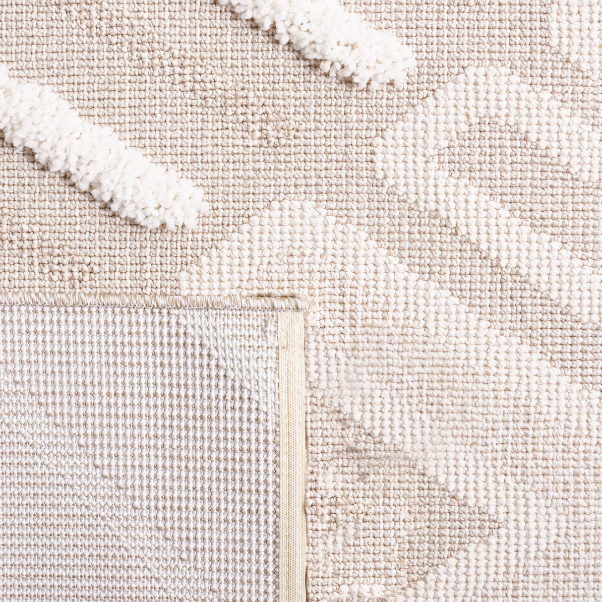 Safavieh Trends Trd104B Beige/Ivory Rug.