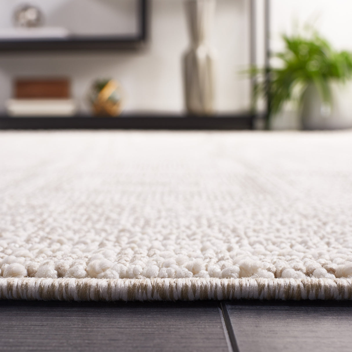 Safavieh Trends Trd106B Beige/Ivory Rug.