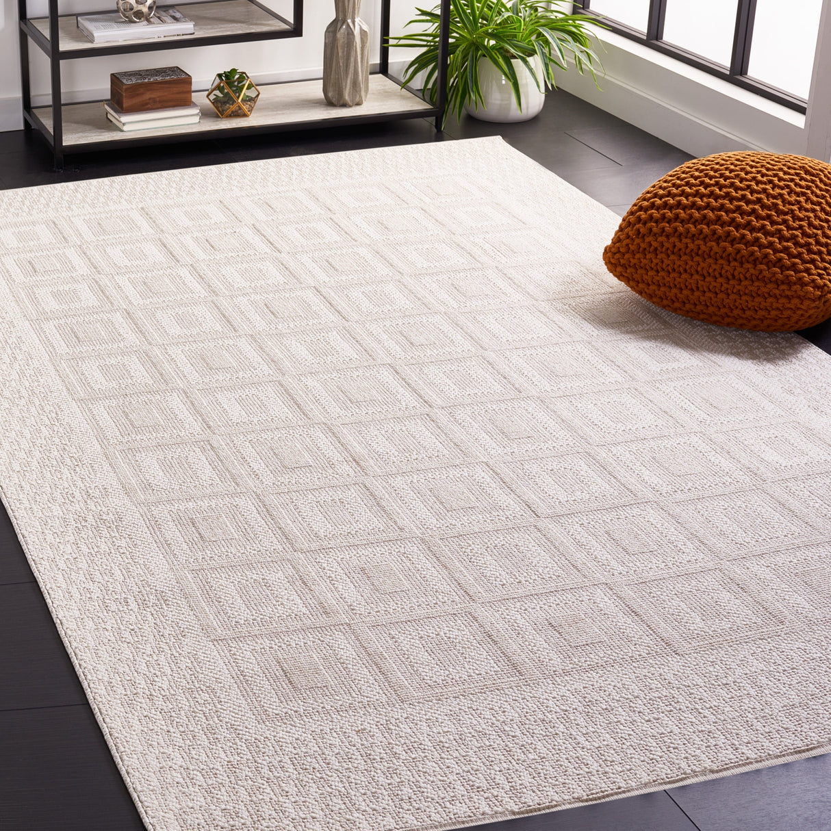 Safavieh Trends Trd106B Beige/Ivory Rug.