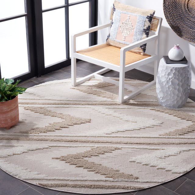 Safavieh Trends Trd110B Beige/Ivory Rug.