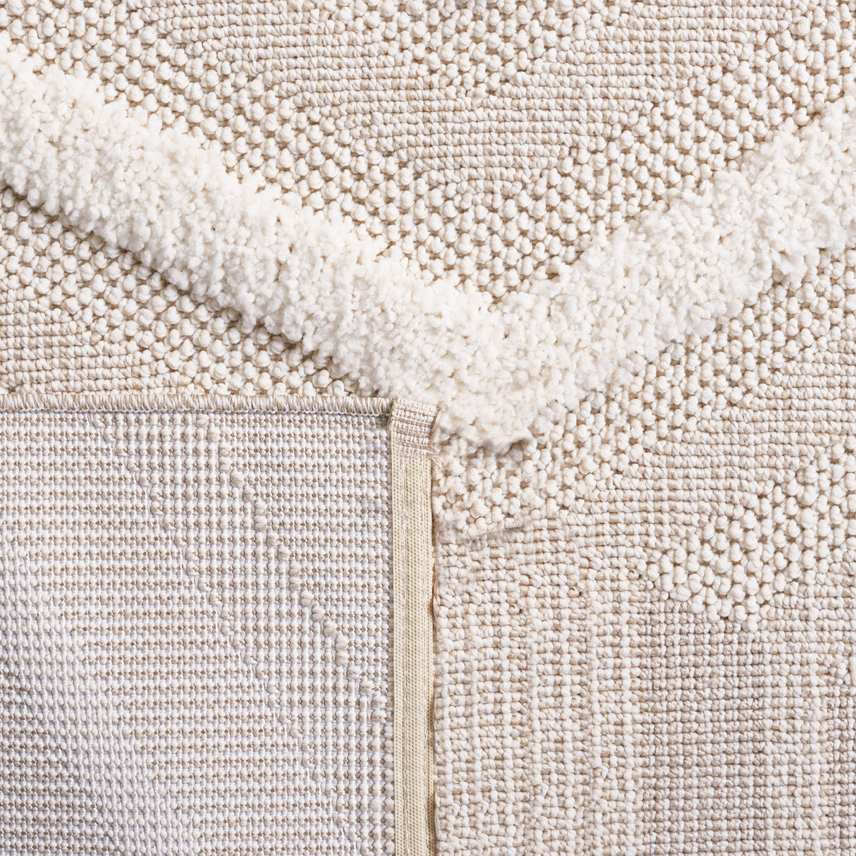 Safavieh Trends Trd114B Beige/Ivory Rug.