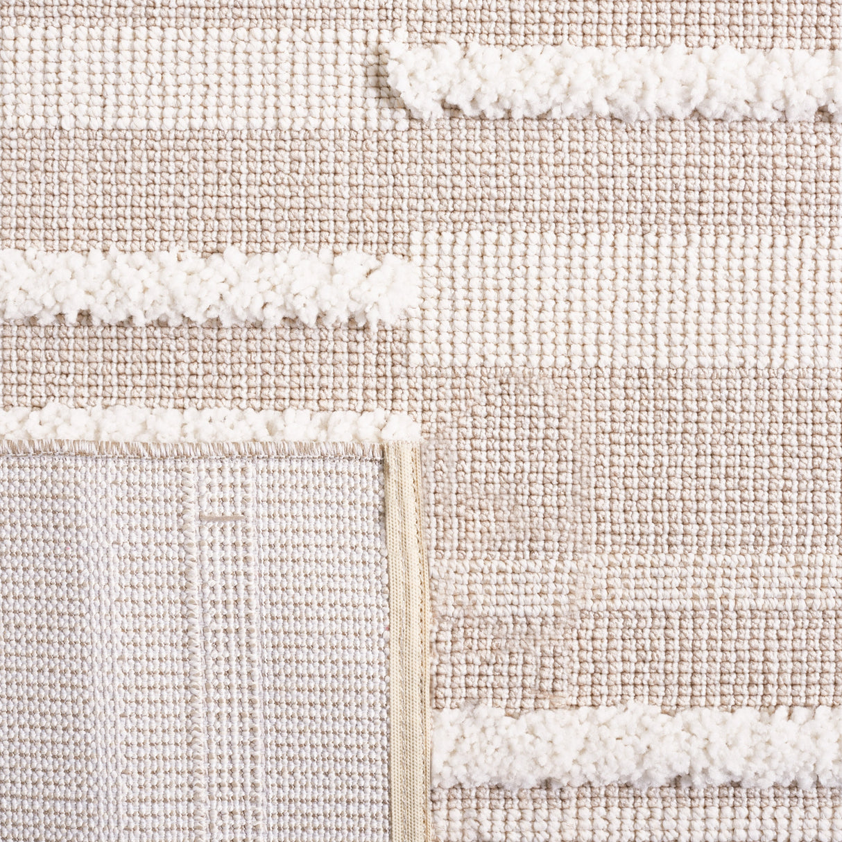 Safavieh Trends Trd120B Beige/Ivory Rug.