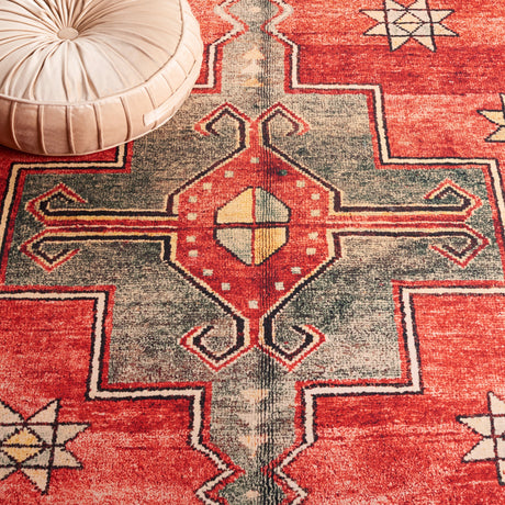 Safavieh Tucson Tsn189P Rust/Green Rug.