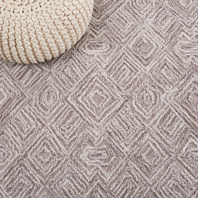 Safavieh Textual Txt201T Brown Rug.