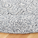 Safavieh Textual Txt201Z Black/Ivory Rug.