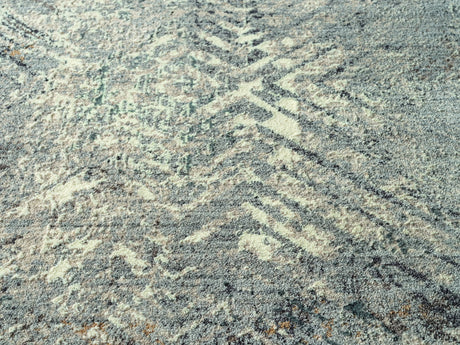 United Weavers Armada Fulton Grey Rug - close-up detail