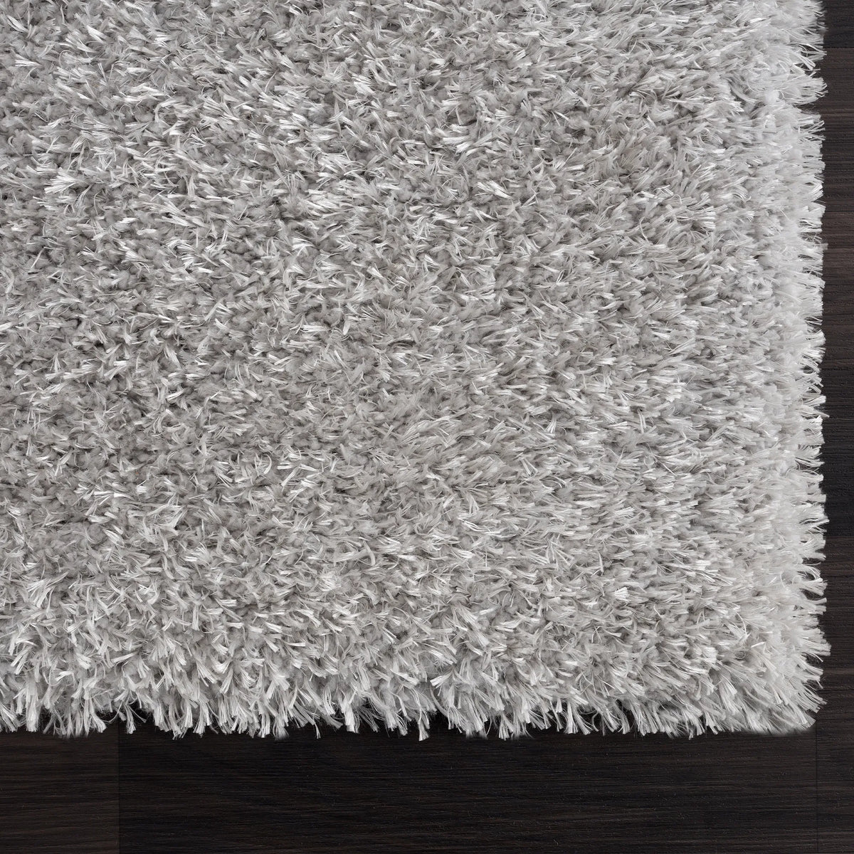 United Weavers Aubrey Rose Silver Rug - angle view