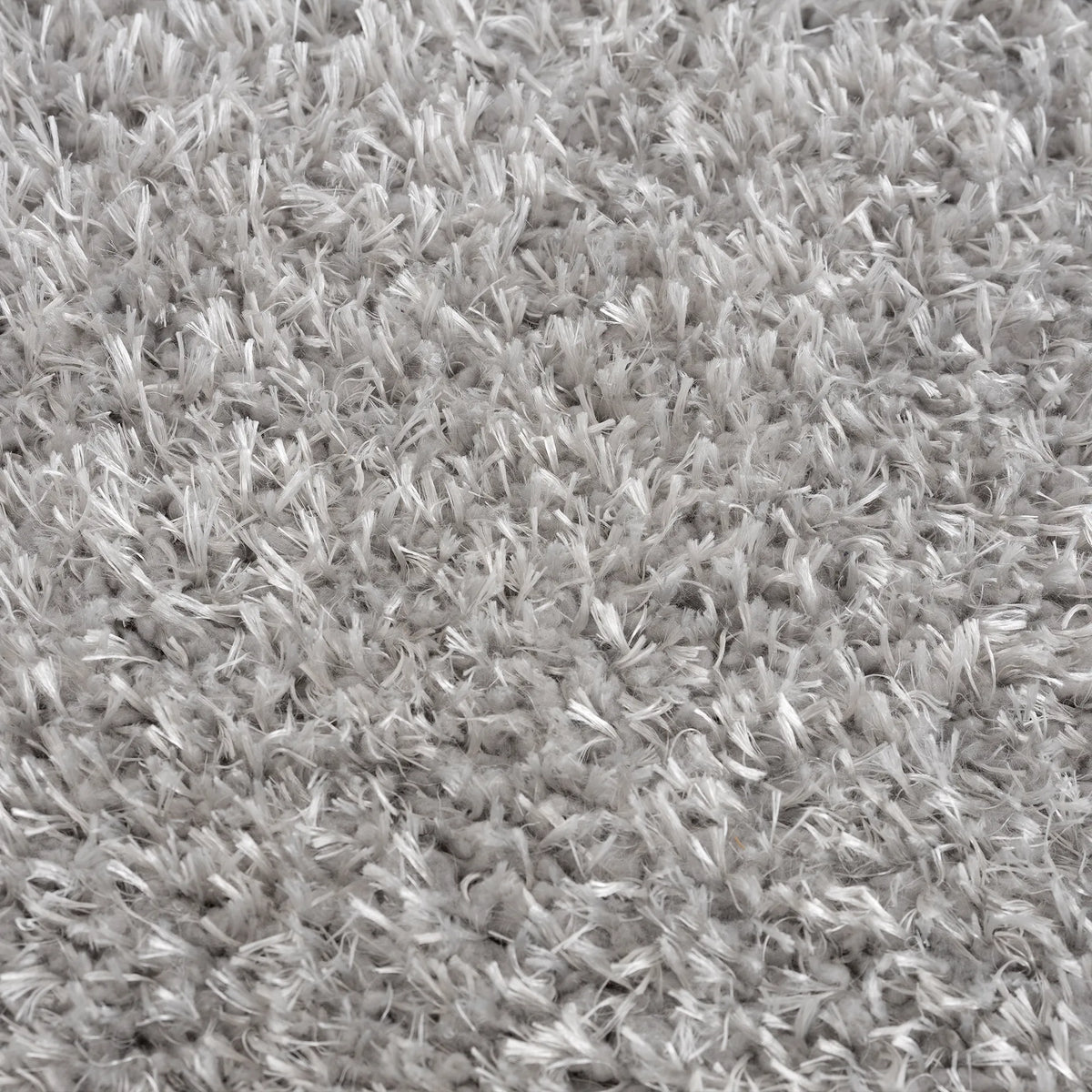 United Weavers Aubrey Rose Silver Rug - close-up detail