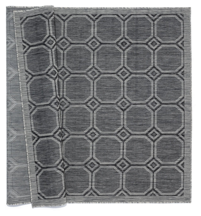 United Weavers Augusta Balos Black Rug - backing detail