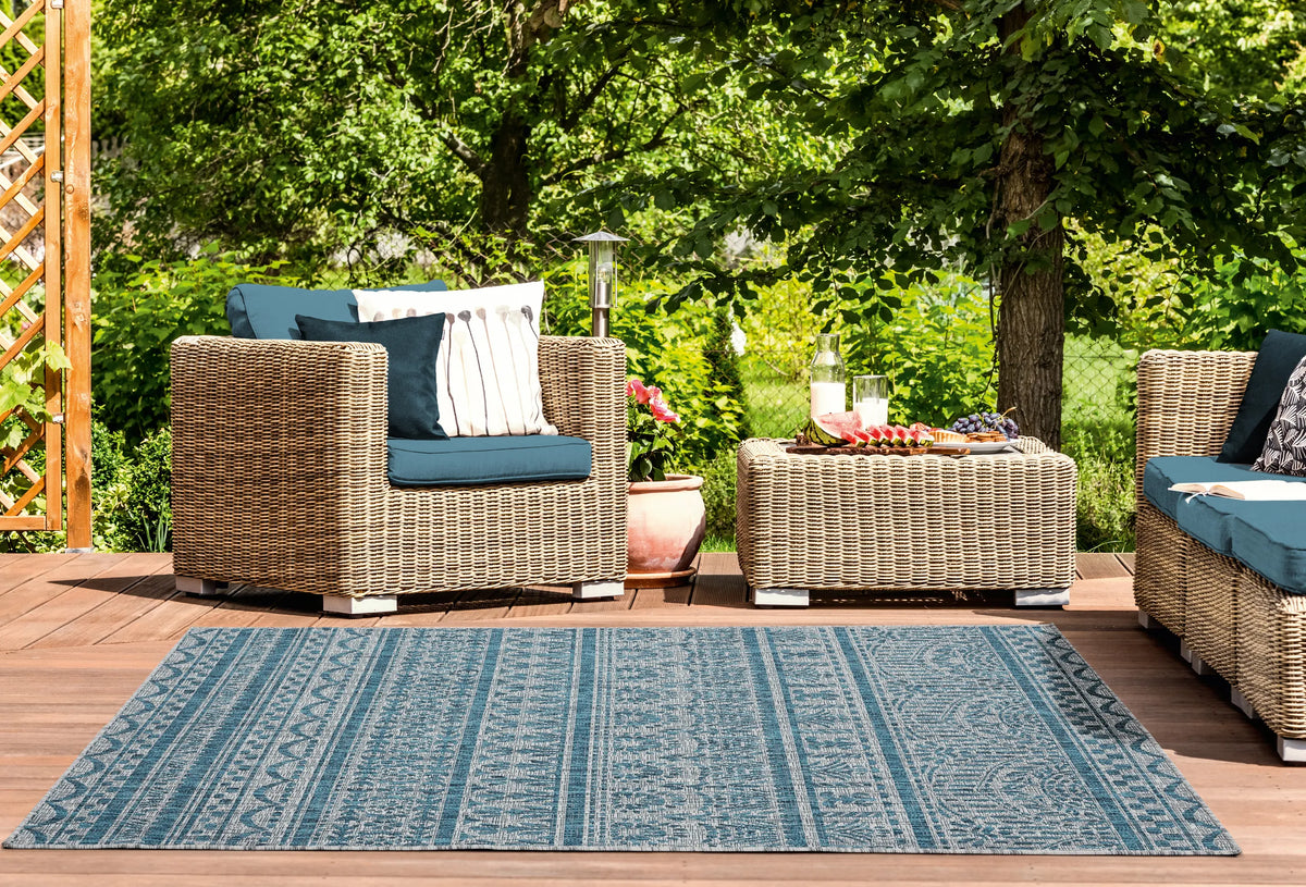 United Weavers Augusta Diani Aqua Rug - room scene
