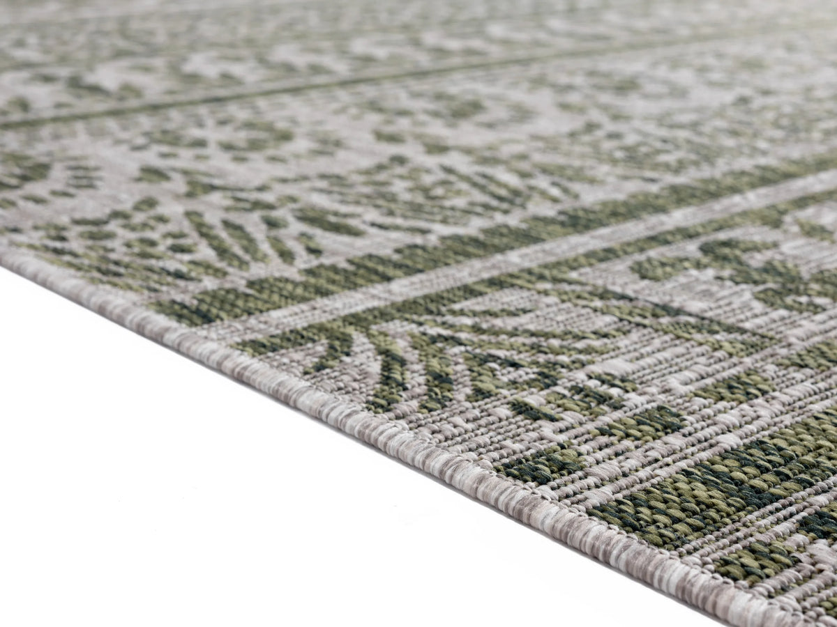 United Weavers Augusta Diani Green Rug - pile height detail