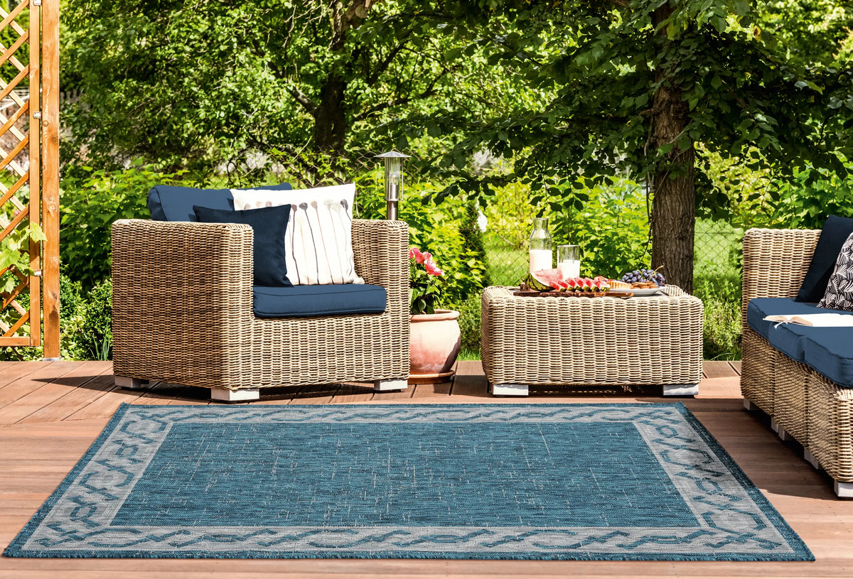 United Weavers Augusta Whitehaven Aqua Rug - room scene