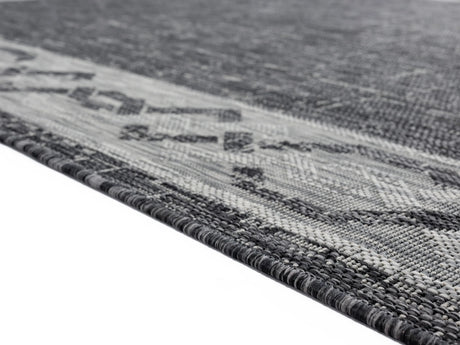 United Weavers Augusta Whitehaven Black Rug - pile height detail