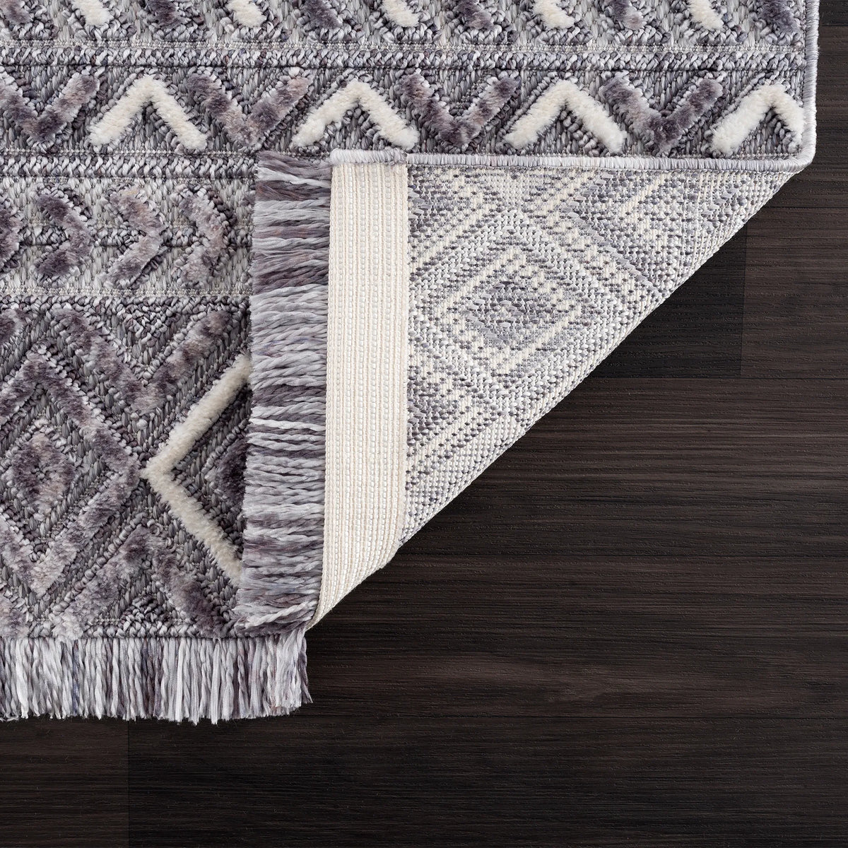 United Weavers Chelsea Clarissa Smoke Rug - backing detail