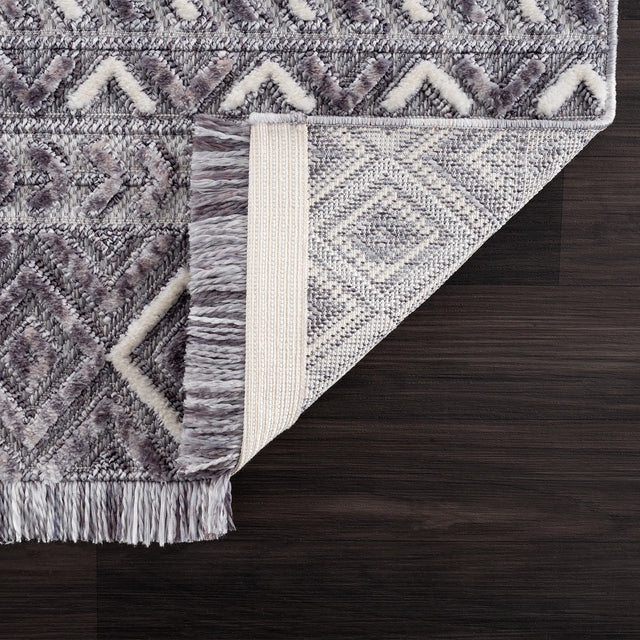 United Weavers Chelsea Clarissa Smoke Rug - backing detail