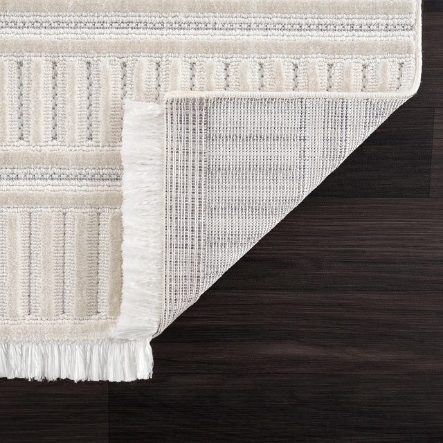United Weavers Chelsea Yeager White Rug - backing detail