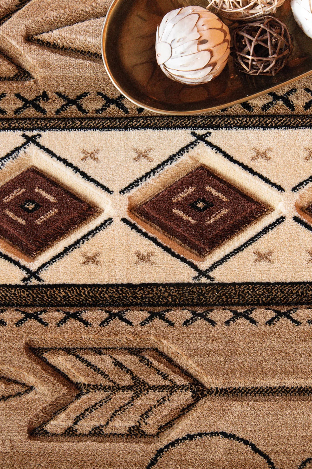 United Weavers Cottage Timberland Beige Rug - close-up detail