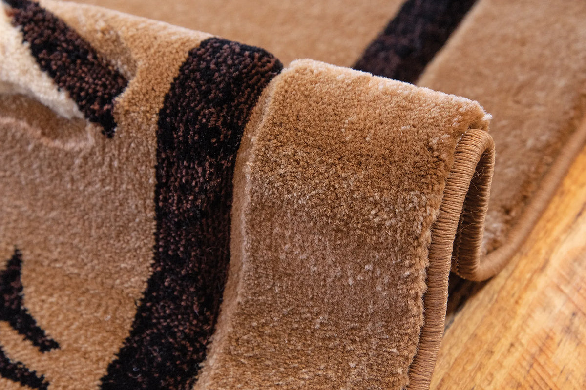 United Weavers Cottage Treetops Beige Rug - side close-up detail