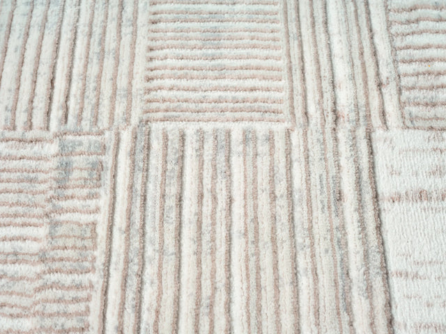 United Weavers Crockett Earthy Beige Rug - close-up detail