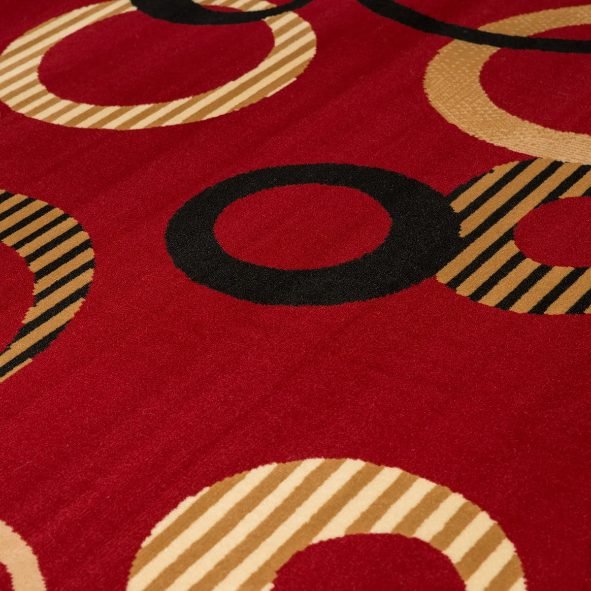 United Weavers Dallas Hip Hop Red Rug - close-up detail