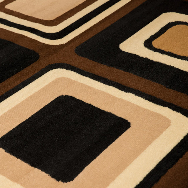 United Weavers Dallas Spaces Brown Rug - close-up detail