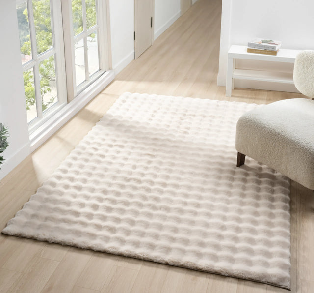 United Weavers Lavish Bubble Lush Beige Rug - room scene