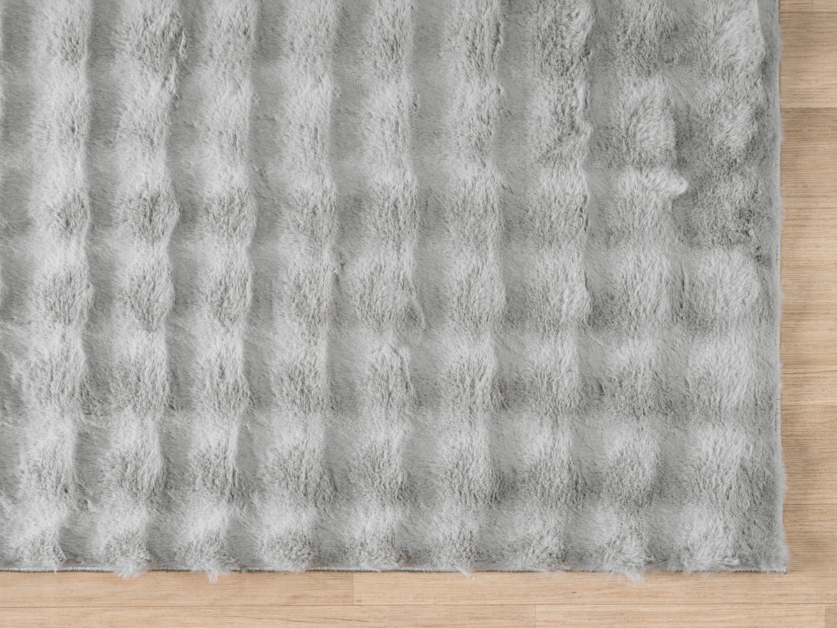 United Weavers Lavish Bubble Lush Silver Rug - angle view