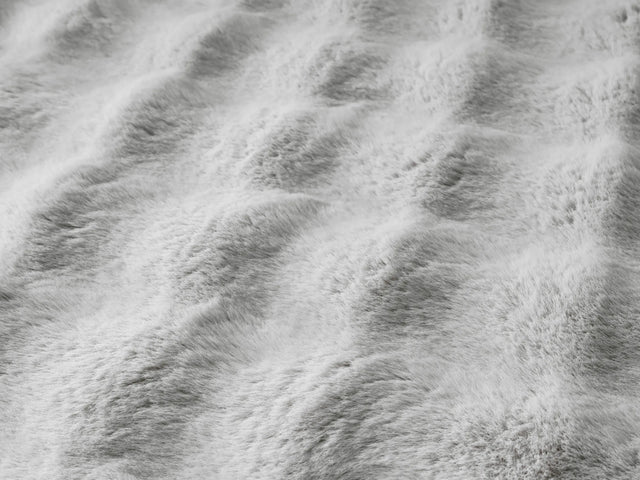 United Weavers Lavish Bubble Lush Silver Rug - close-up detail