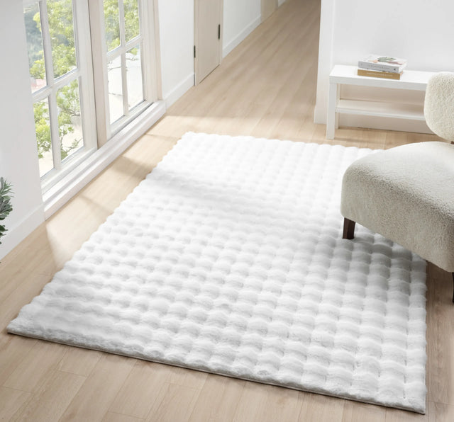 United Weavers Lavish Bubble Lush White Rug - room scene