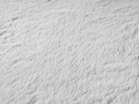 United Weavers Lavish Solid United Weavers Lavish Solid Plush Silver Rug - close-up detail