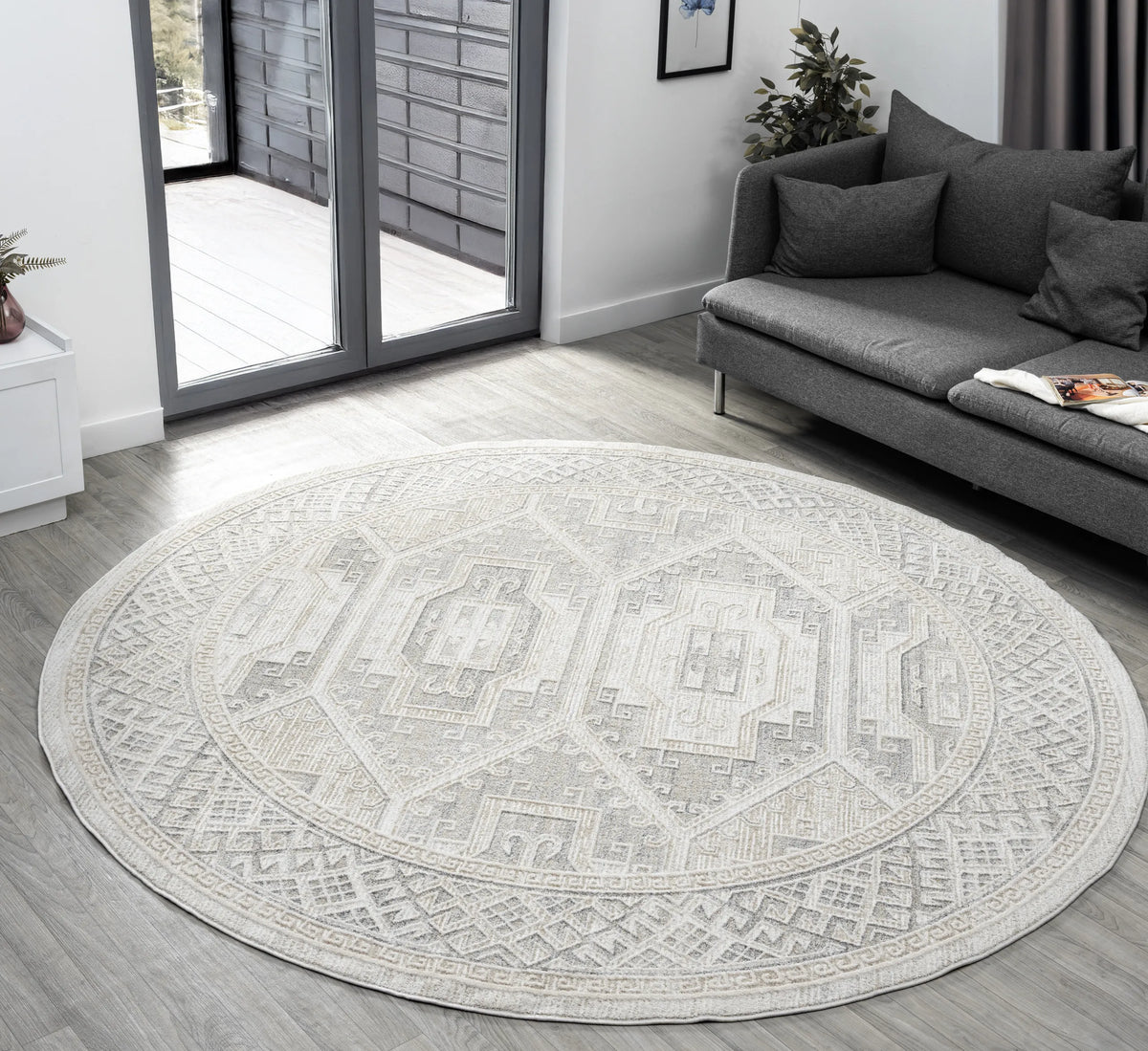 United Weavers Lexington Molly Beige Rug - round room scene