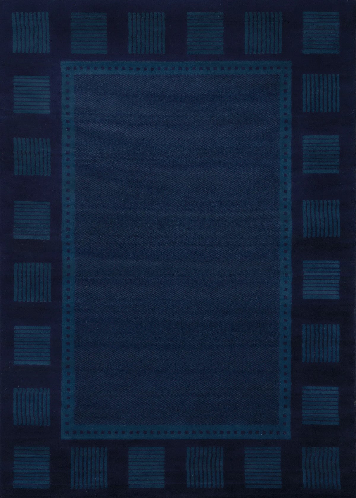 United Weavers Manhattan Long Island Navy Rug - front view