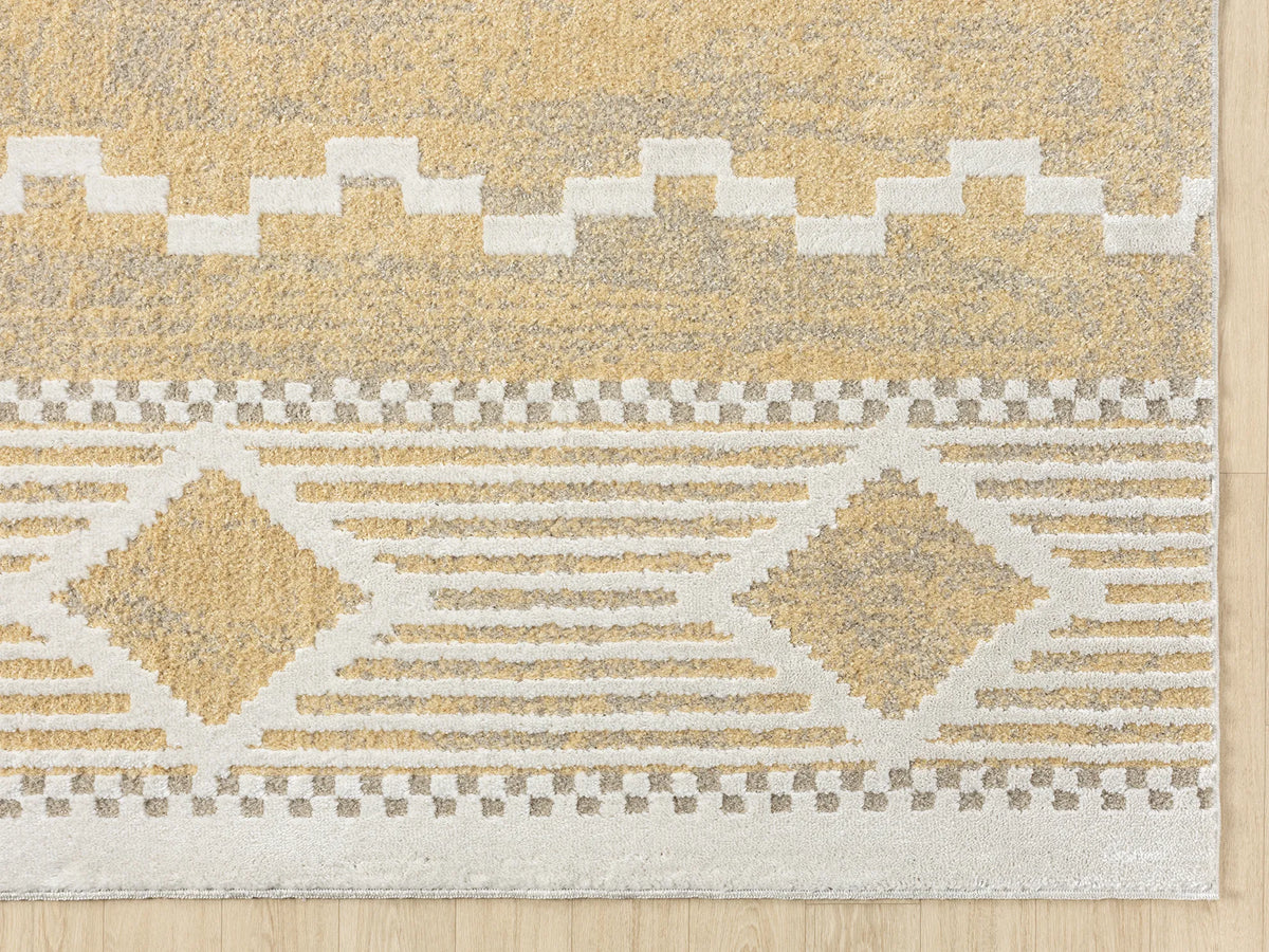 United Weavers Stratton Orchard Harvest Rug - angle view