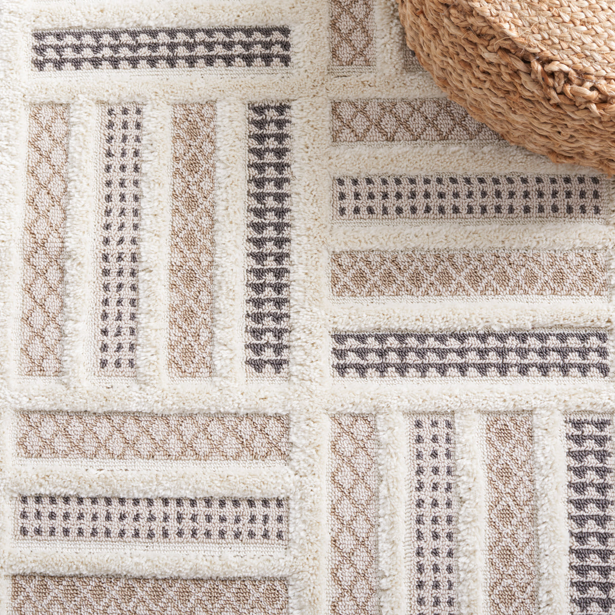 Safavieh Urban Urb212B Beige/Ivory Rug.