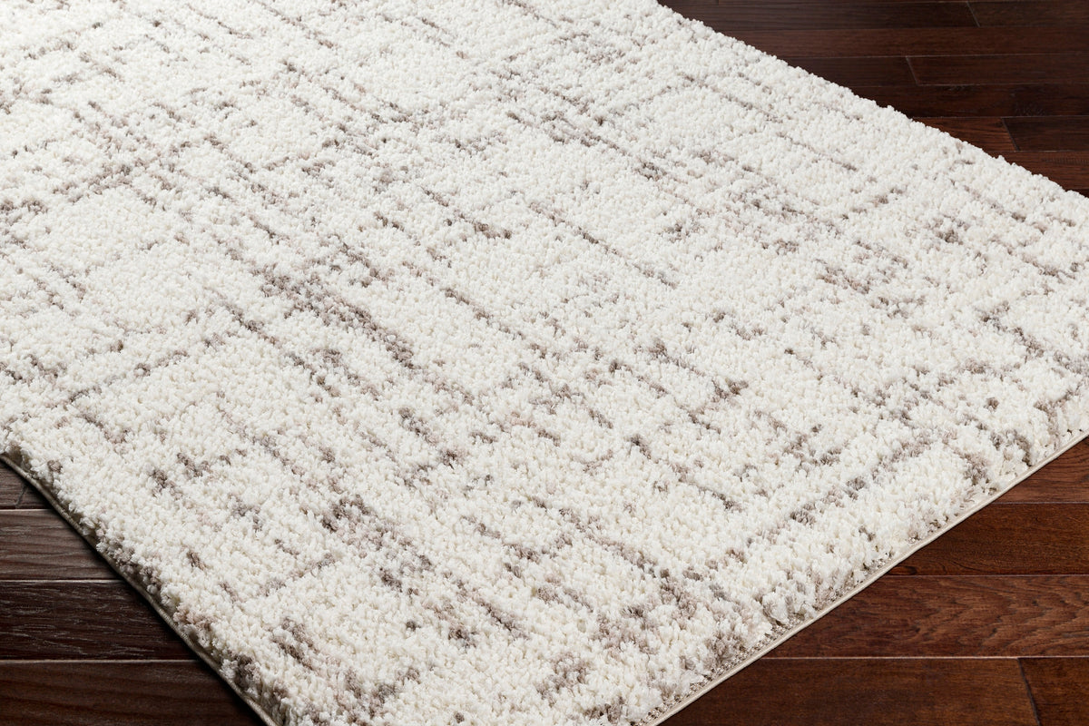 Surya Ultra Shag Utg-2304 Light Silver, Off-White, Ash, Metallic - Silver Rug.