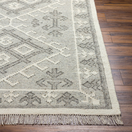 Surya Valerie Vla-2305 Off-White, Charcoal, Medium Gray Rug.