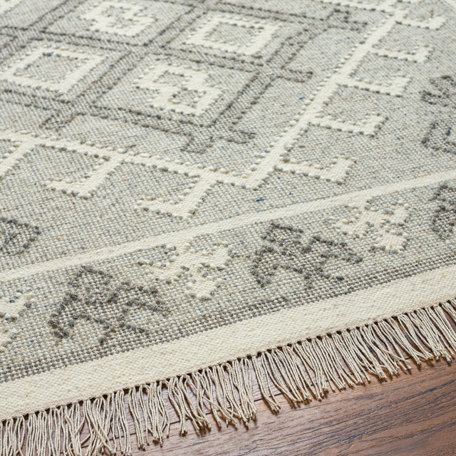 Surya Valerie Vla-2305 Off-White, Charcoal, Medium Gray Rug.